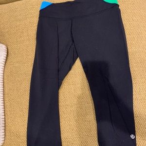 Black lululemon leggings